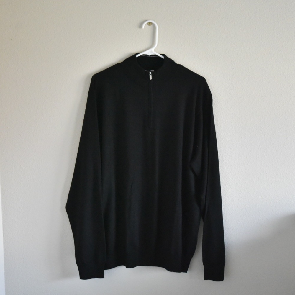 NWT Men’s Peter Millar black quarter zip sweater